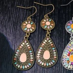 Shein Teardrop Earrings 🧡 Peach/Multi